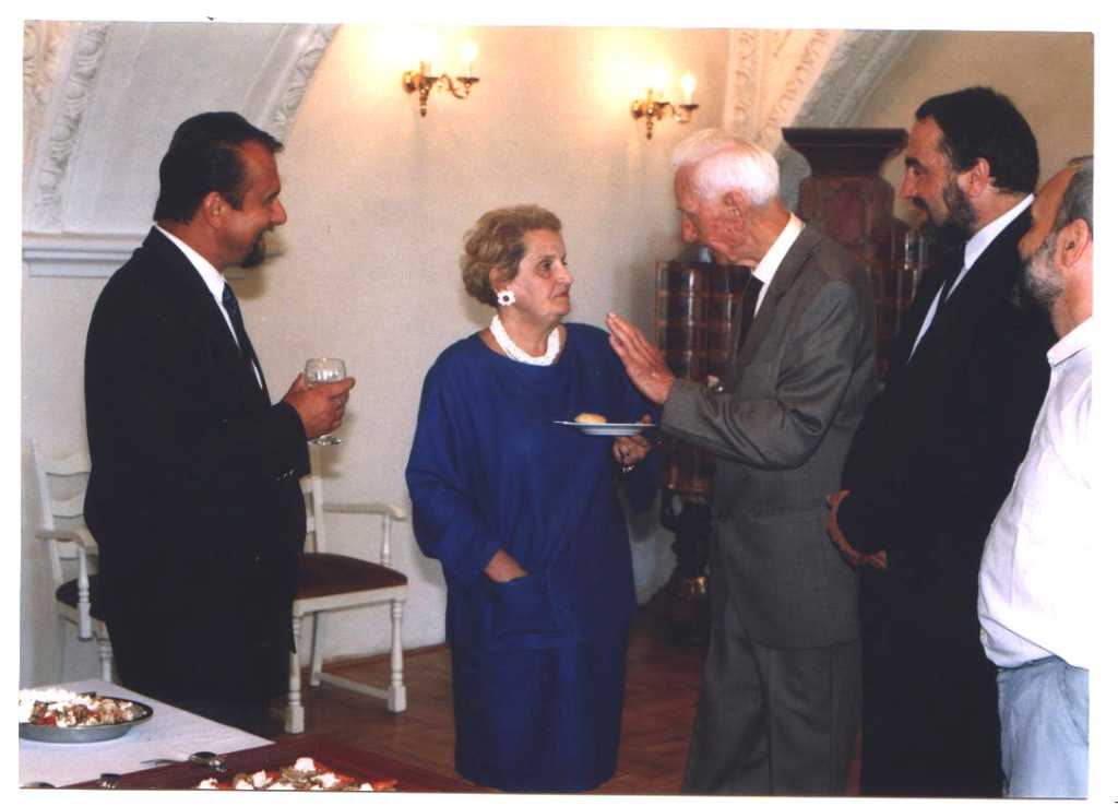 13_037.jpg - Madeleine Allbrightová při své návštěvě v Letohradě dne 1.9.1997
