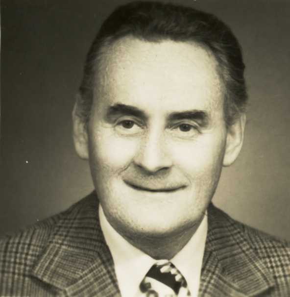 19_012.jpg - Dlouholetý místní lekář MUDr. Rudolf Zachariáš (1926-1989)