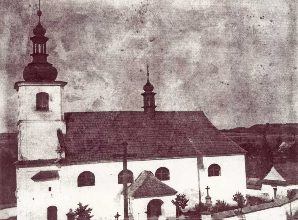10_005.jpg - Kunčický kostel z roku 1685. Stav kolem roku 1900