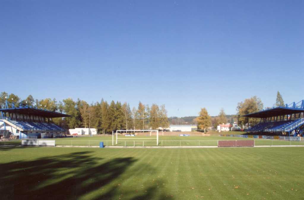 13_006.jpg - Fotbalový stadion OEZ