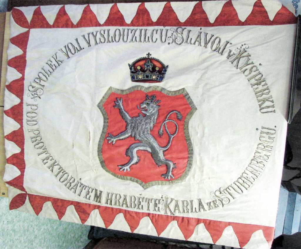 21_023.jpg - Prapor Spolku vojenských vysloužilců v Kyšperku, revers