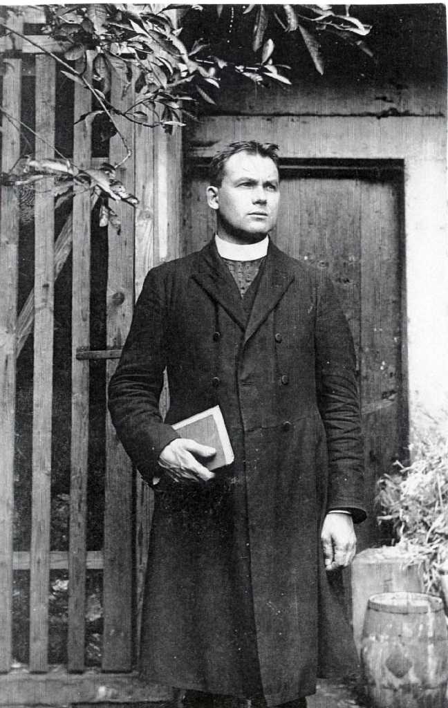 26_001.jpg - Farář Jan Taušl (1871 - 1918) zakladatel nadace pro kyšperské chudé