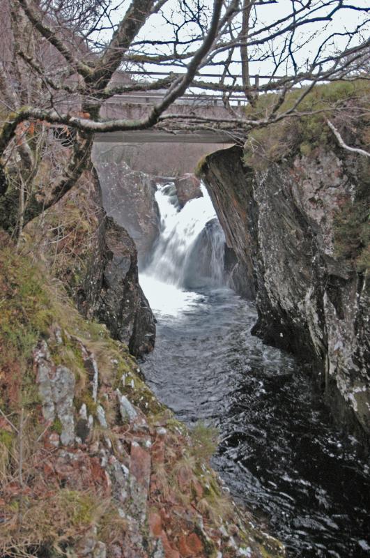 NIK_D100_3939.jpg - Glenn Nevis Fall