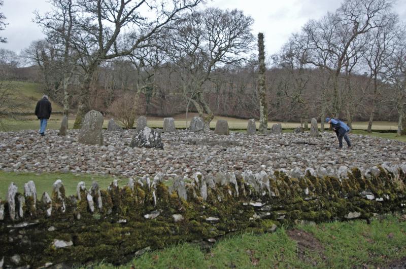 NIK_D100_4440.jpg - Temple Wood, dva kruhy