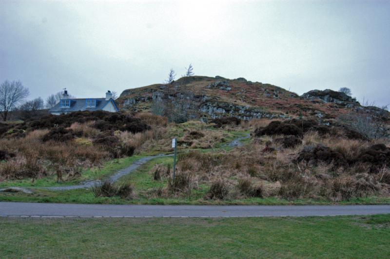 NIK_D100_4596.jpg - Dunadd
