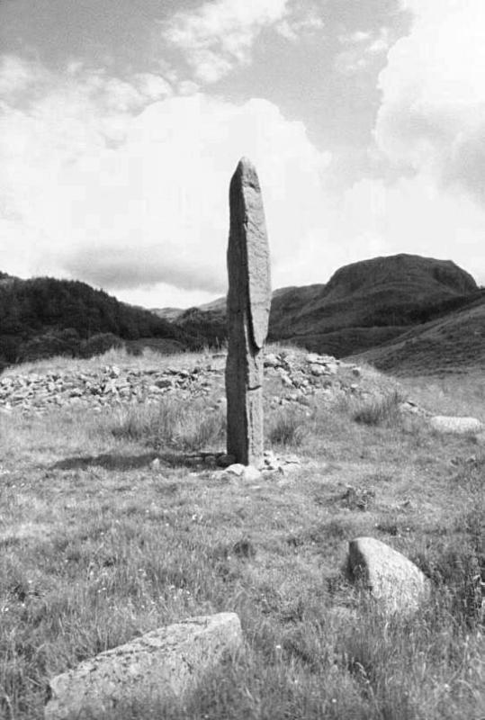kintraw_003.jpg - Kintraw, první menhir